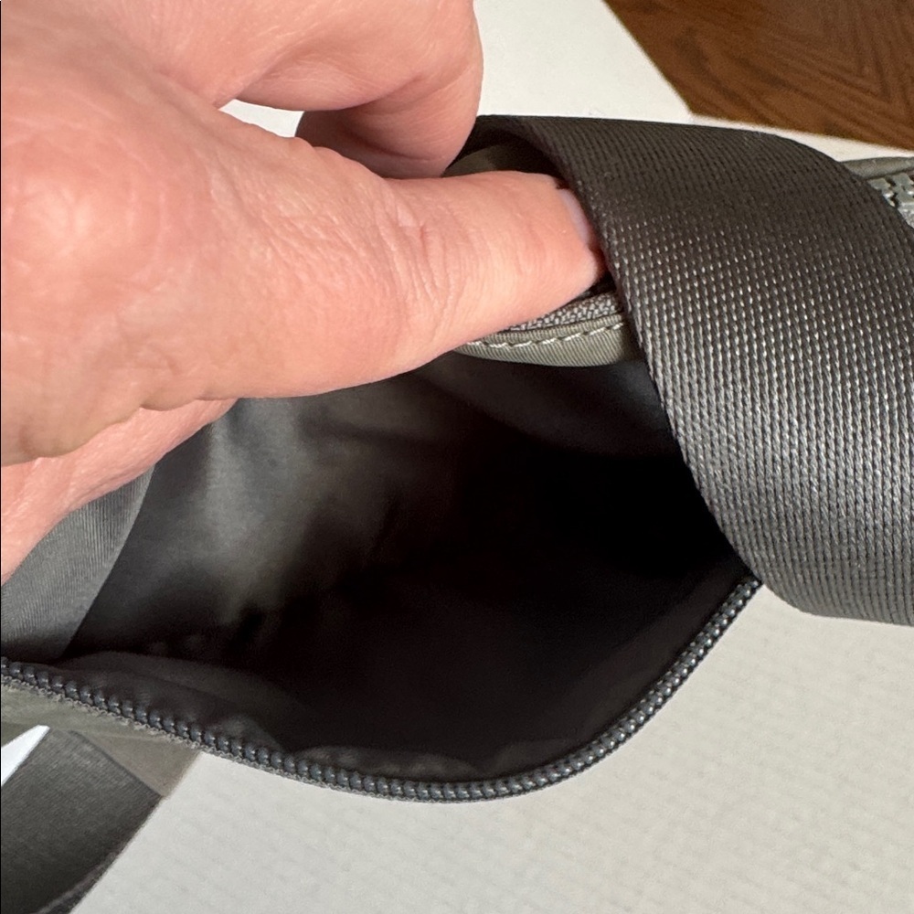 lululemon athletica Green Gray Nylon Crossbody Belt Bag 1 liter - Picture 6 of 10